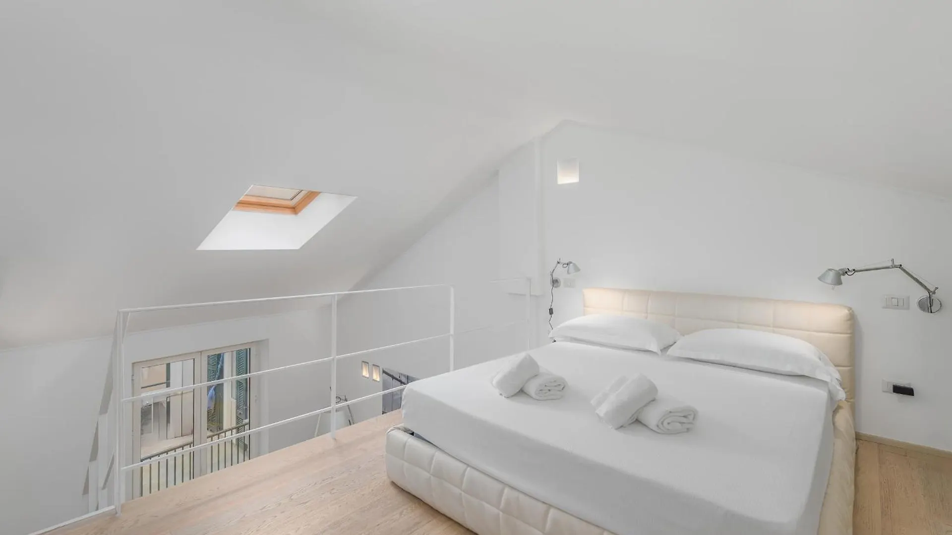 Suite Tra Il Porto E Il Centro, 150M Dal Mare,Wifi Savona 0*,